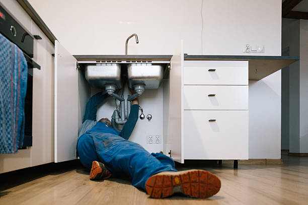 Professional Pipe Repair technician working in New Concord, OH